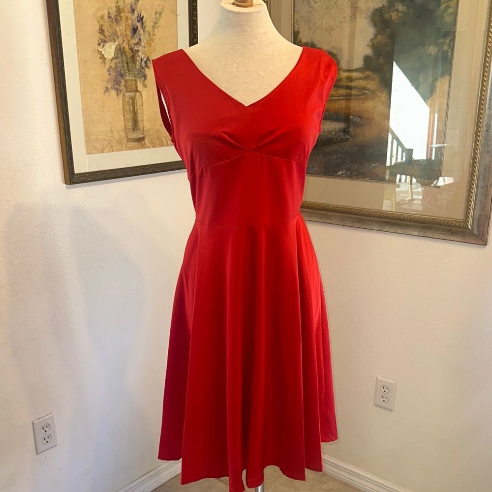 NWT Sucrefas Vibrant Red Sleeveless Dress Size Large - Picture 7 of 12